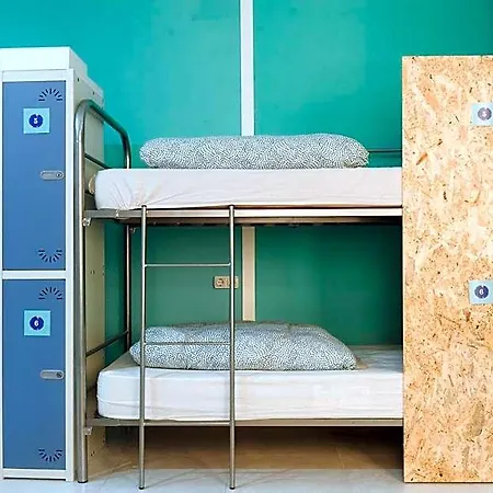 Kyo Surf Hotell
